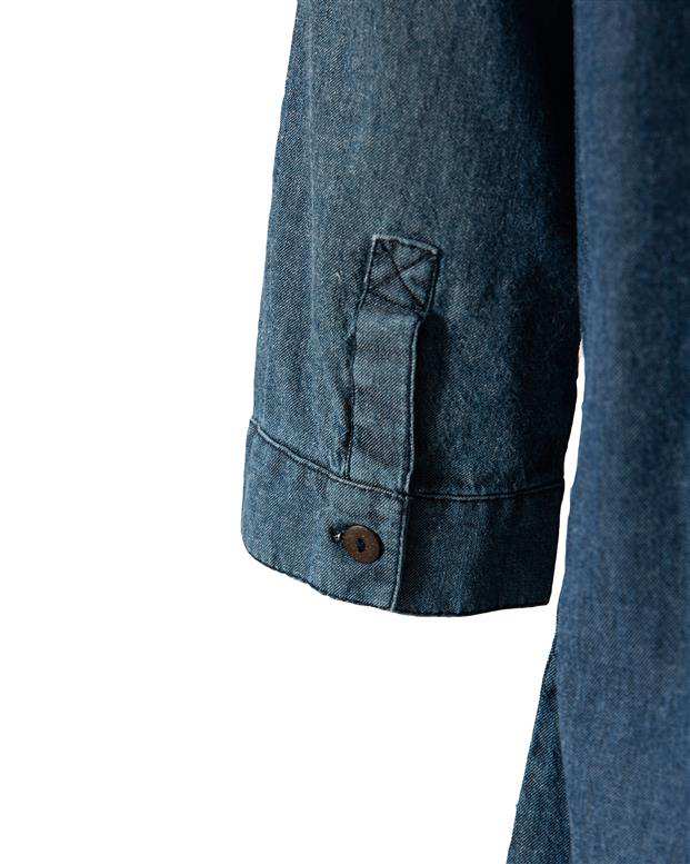 مانتو زنانه جلو بسته کوتاه جین آبی همامدا